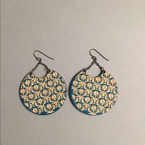 🌸 Cute Wooden Earrings